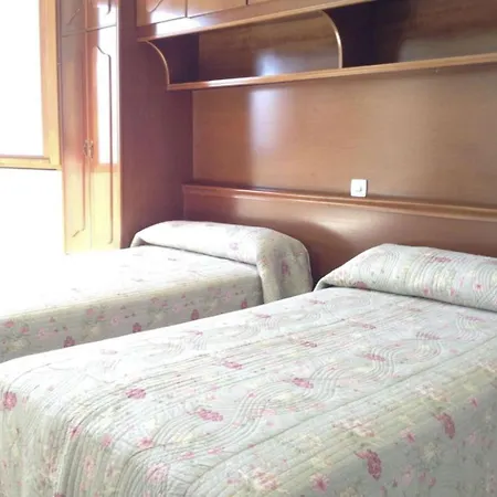 - 4 Bedrooms With Sea Views - 06536 Daire